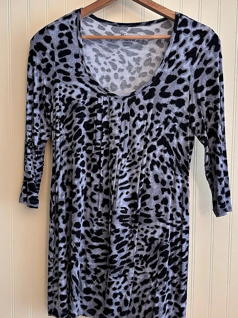 Soma Leopard Print Long Sleeve Nightgown Long Shirt Size Medium